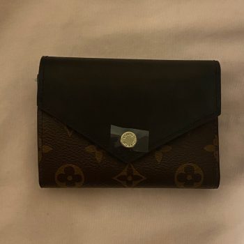Louis Vuitton (LV) Wallet — LW017